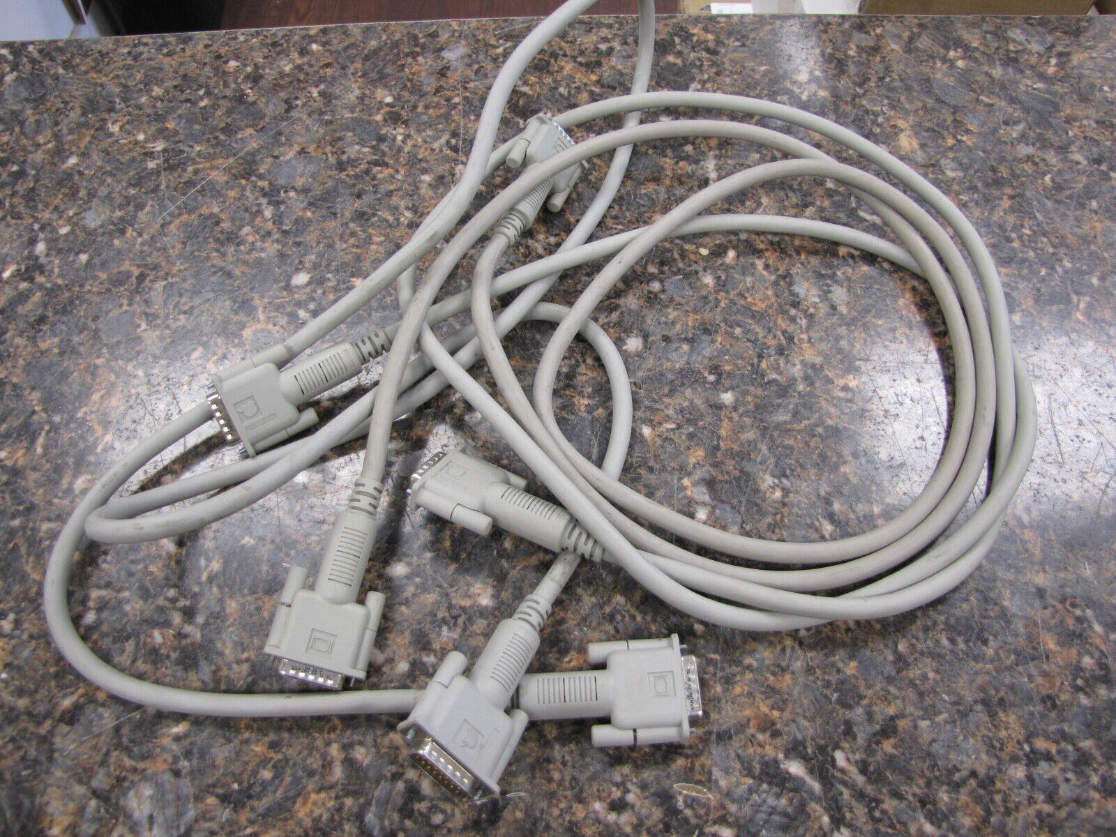 Lot of (3) Vintage Apple Color Display DB-15 to DB-15 6\' Video cable 590-4161-A 
