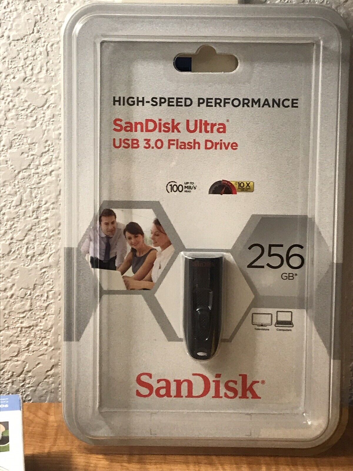 SanDisk Ultra 256GB USB 3.0 Flash Drive NEW