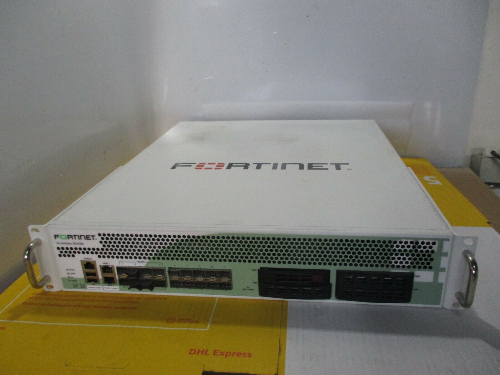 Fortinet FortiGate 3040B FG-3040B 8-Port 10G SFP+ Security Appliance W/ Dual PSU