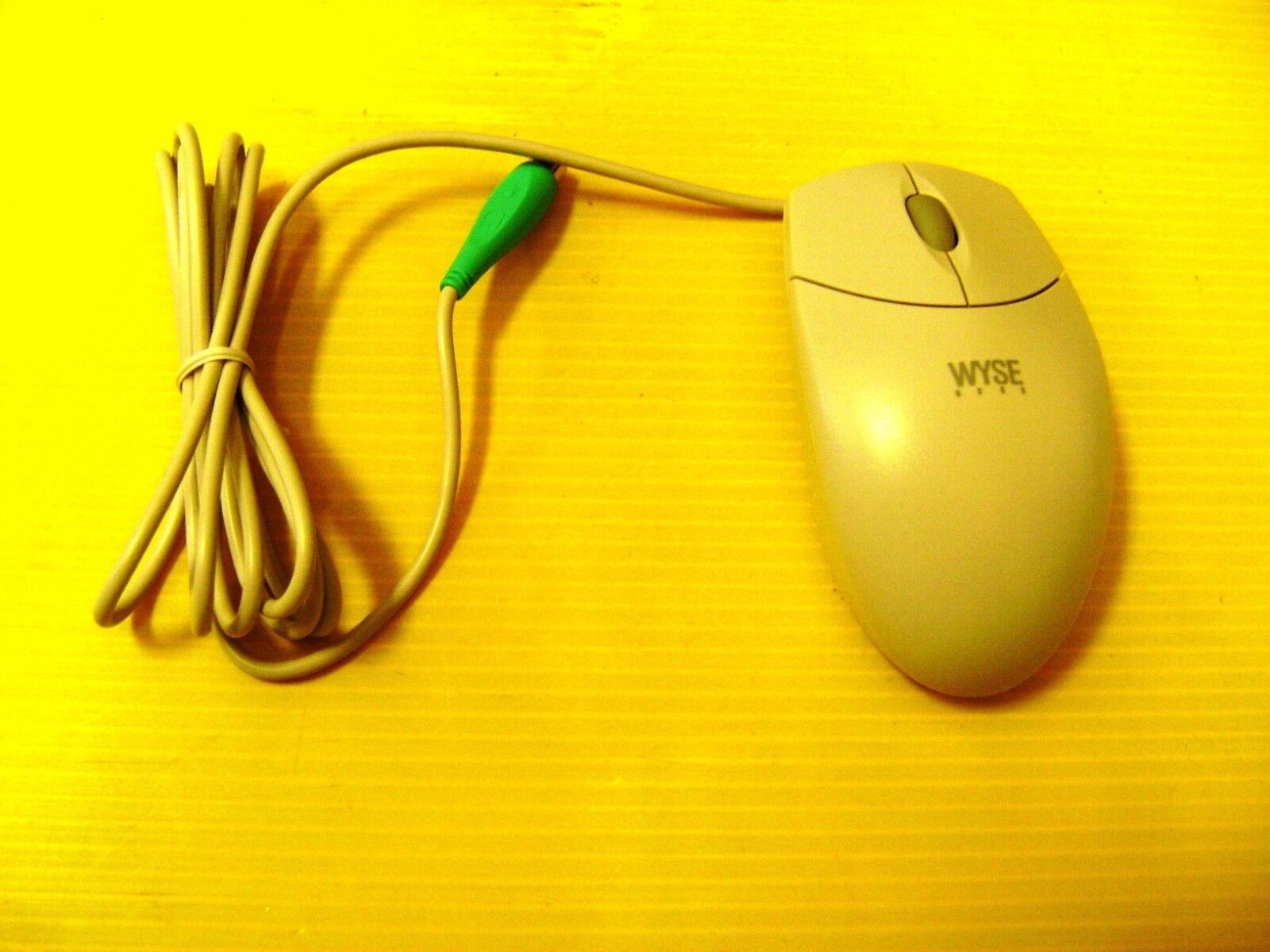 New Wyse/Logitech M-S69 3 Button Scroll Beige  PS/2 PC Desktop Mouse 