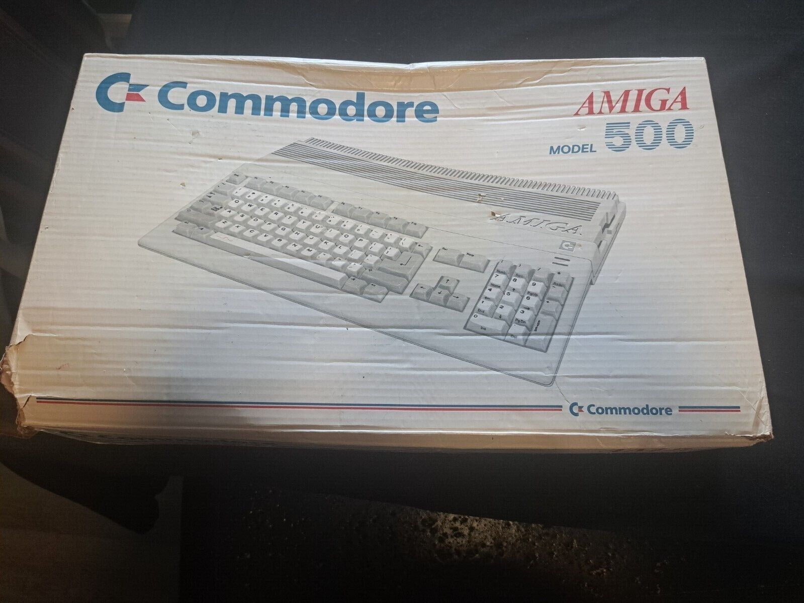 AMIGA 500 COMPUTER COMMODORE Complete in Box Powers/untested Good Condition