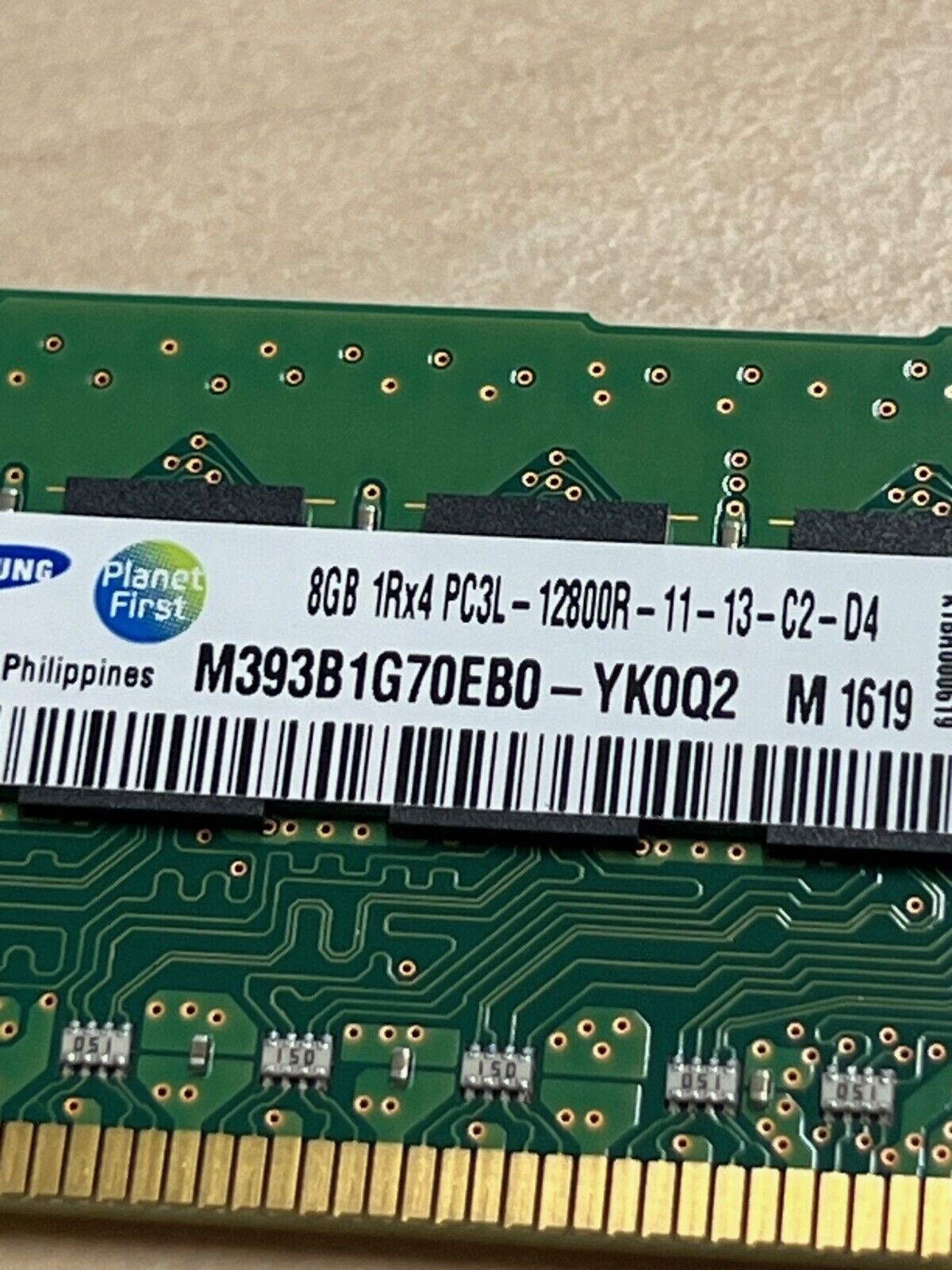 Samsung 192GB(24x8GB) M393B1G70EB0-YK0 PC3L-12800R DDR3L ECC REG Server Memory