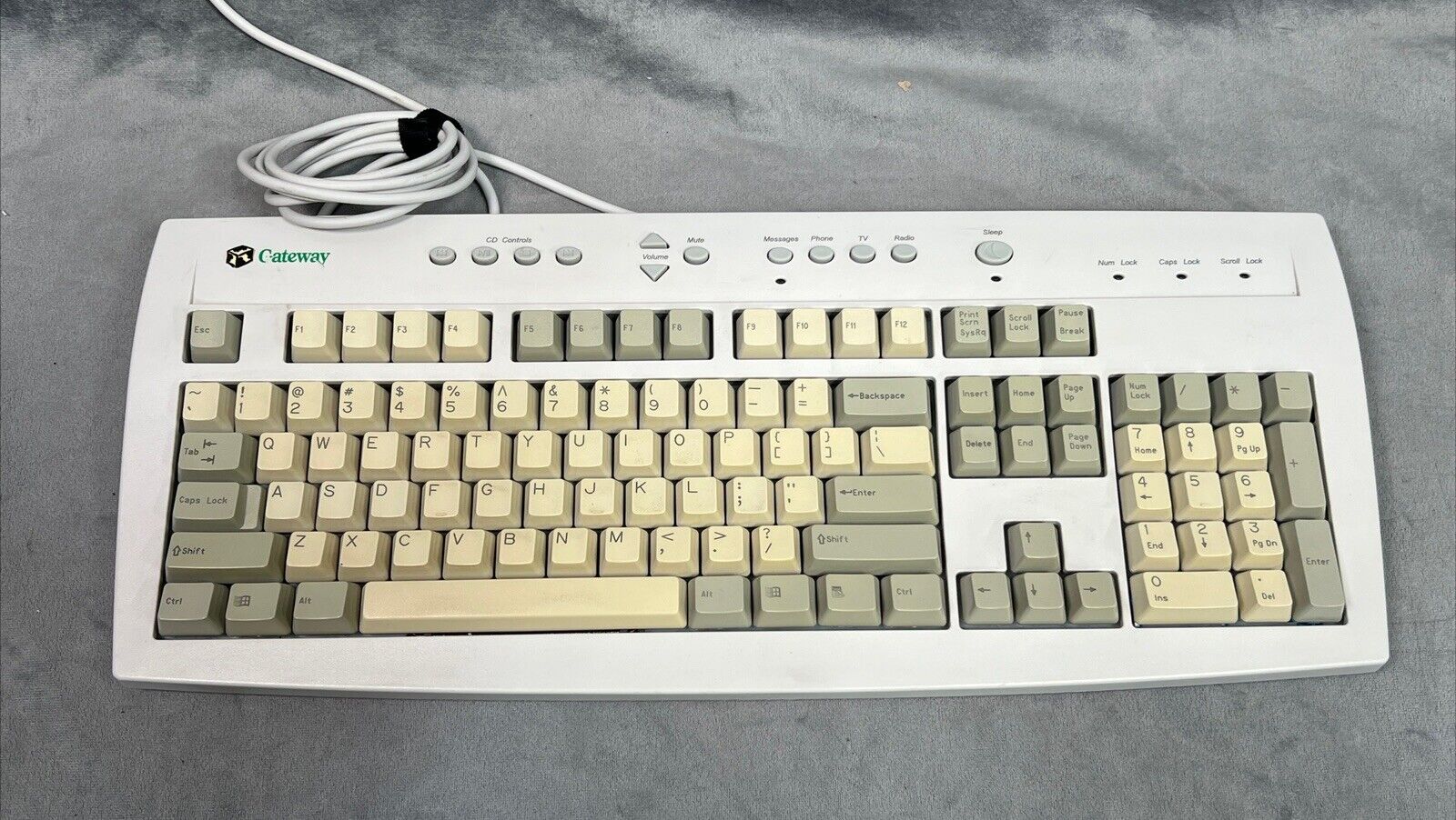 Vintage Gateway Keyboard 7000985 Good Condition