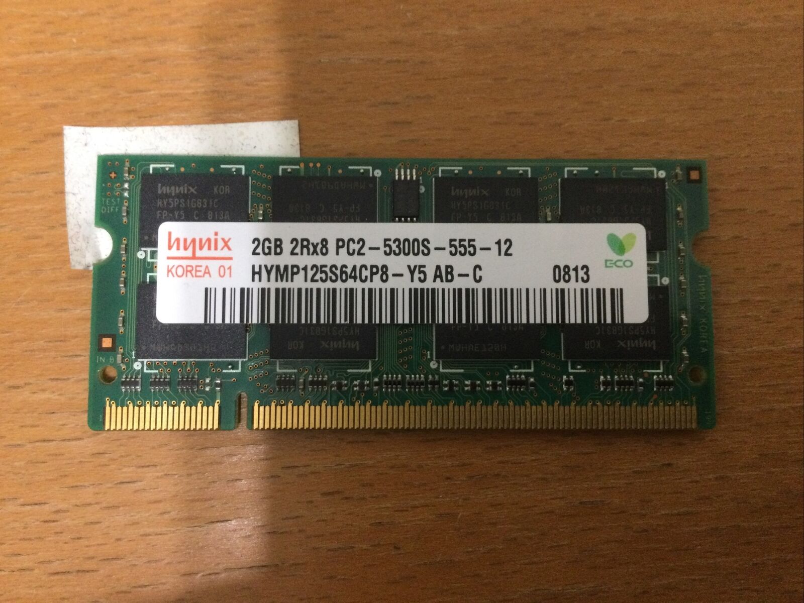 Hynix PC2-6400 2GB SO-DIMM PC2-5300s DDR2 Memory (HYMP125S64CP8)