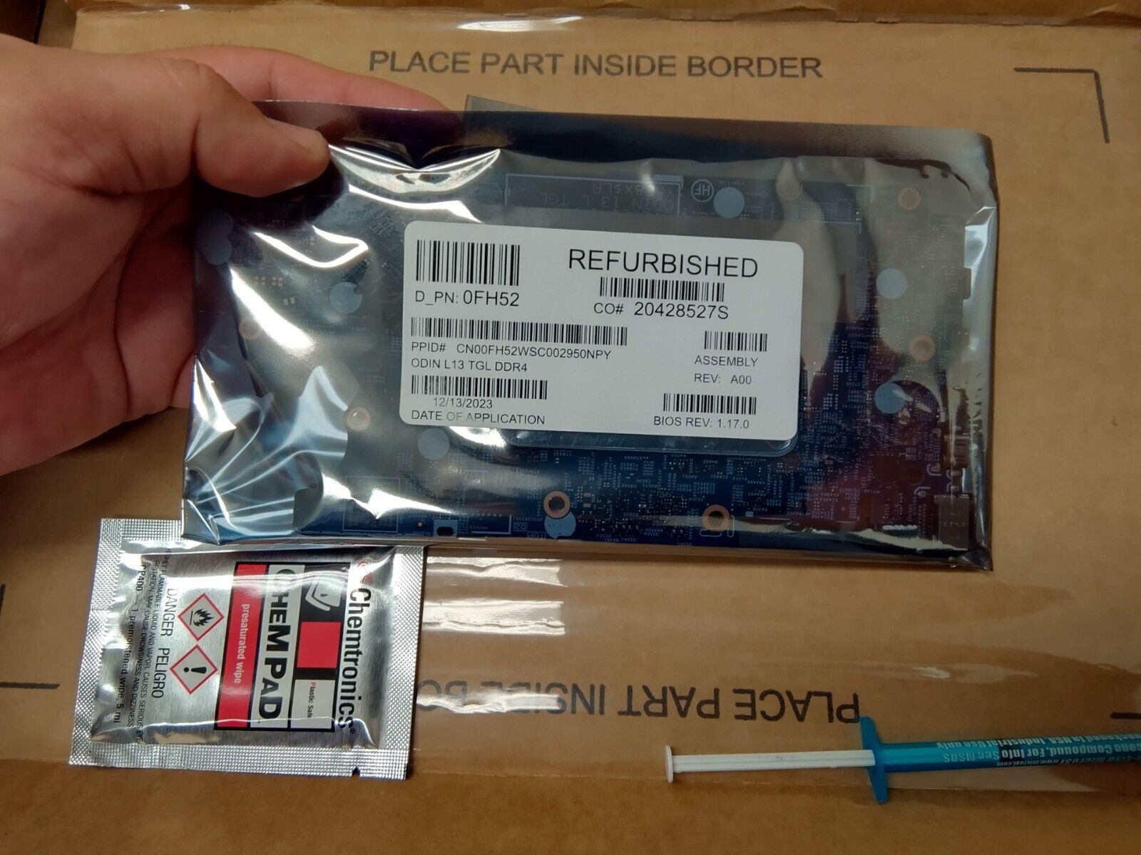 Dell Latitude Motherboard I5-1155G7 8G built in ram and cpu. SEALED