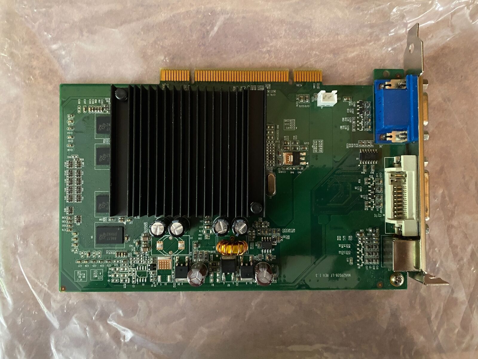 GEFORCE 6200 256MB DDR2 PCI DVI-I SDRAM 256-P1-N400-LR GRAPHIC ADAPTER C3-9(4)