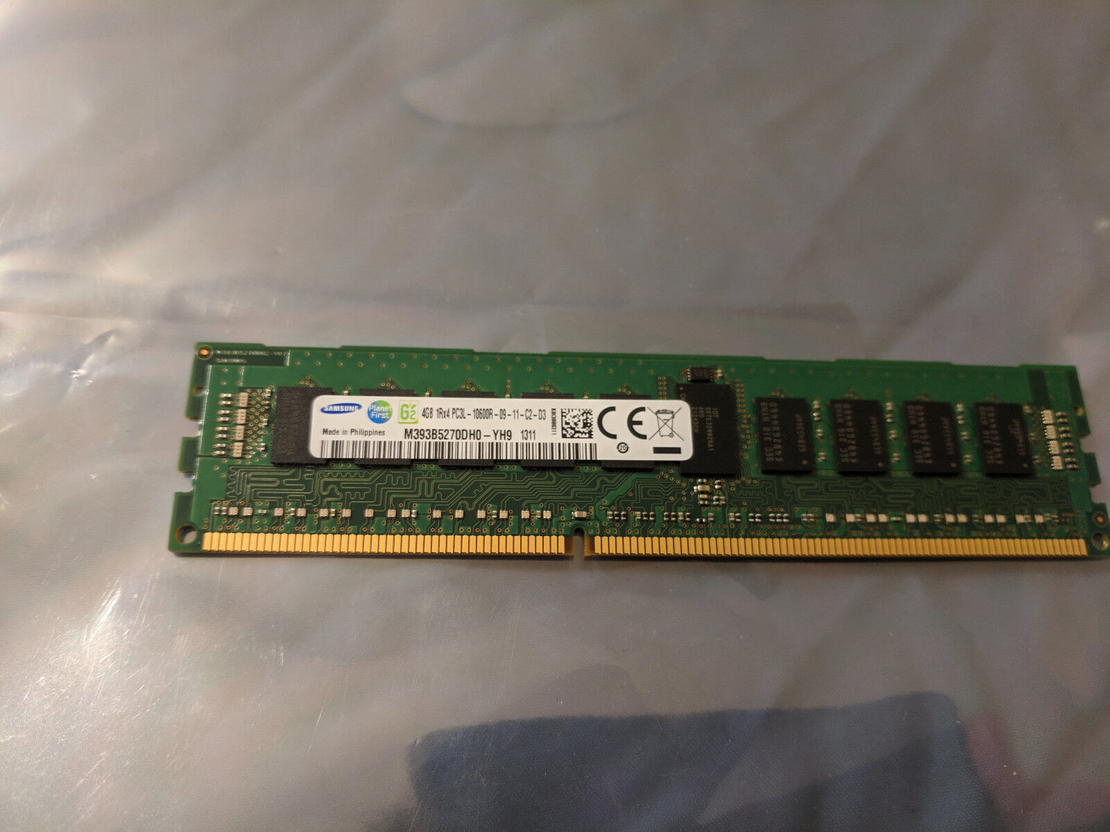 SAMSUNG M393B5270DH0-YH9 DDR3 1333 PC3-10600 4GB ECC Registered Server Memory RA