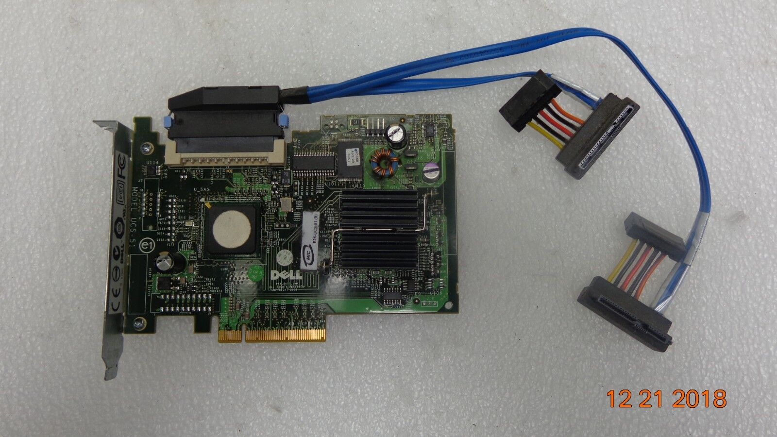Dell E2K-UCS-51 (B) PCI-e Raid PowerEdge Adapter Card w/cables