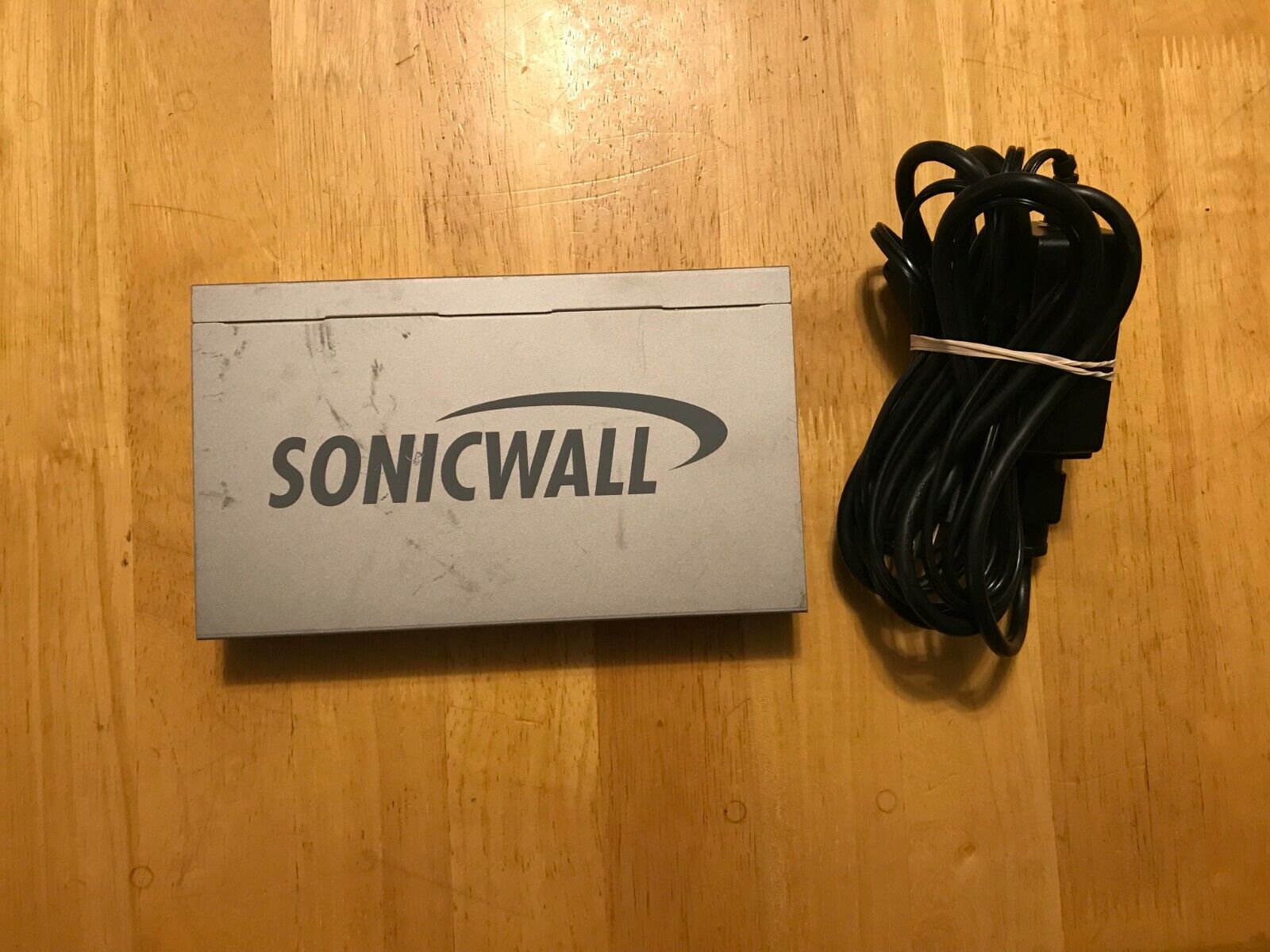 SonicWall TZ 180 5-Port Wired Router Firewall APL17-048 WITH AC ADAPTOR 