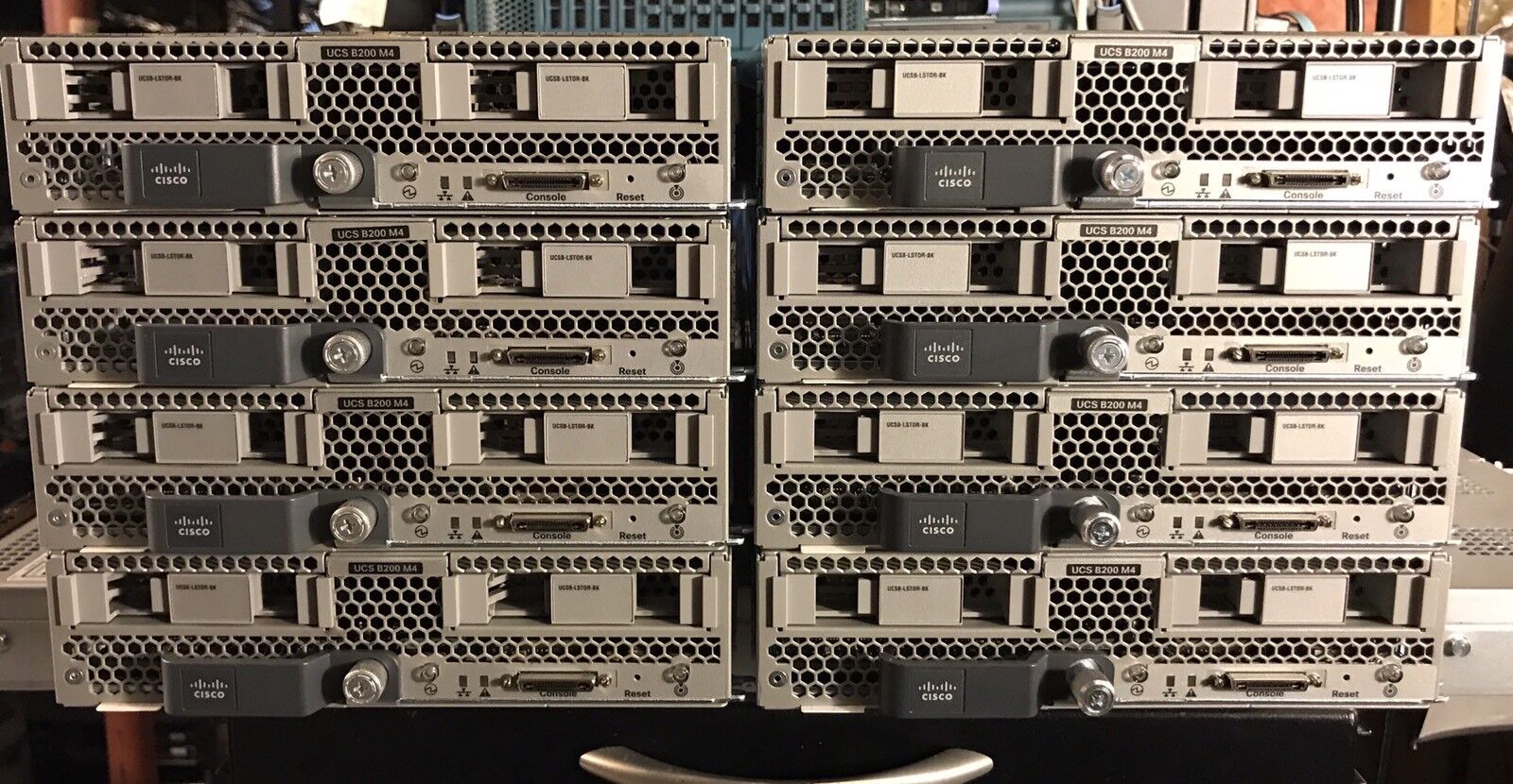 Cisco B200 M4 Blade Server Two E5-2660V4 28 Core 512GB Ram 2x SFF VIC1340 NIC