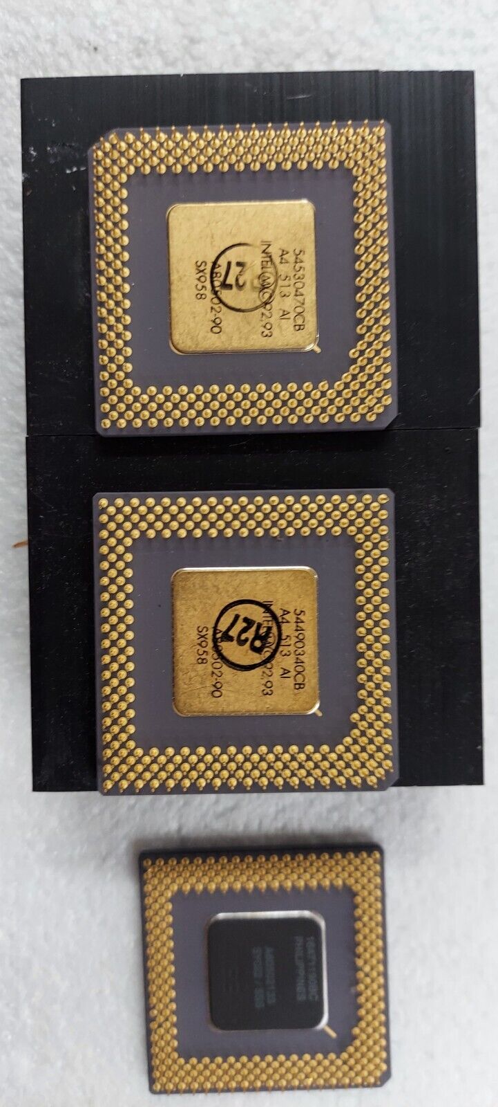 Lot Vintage Intel CPU SX958 (retro/circa 92/93  GOLD scrap