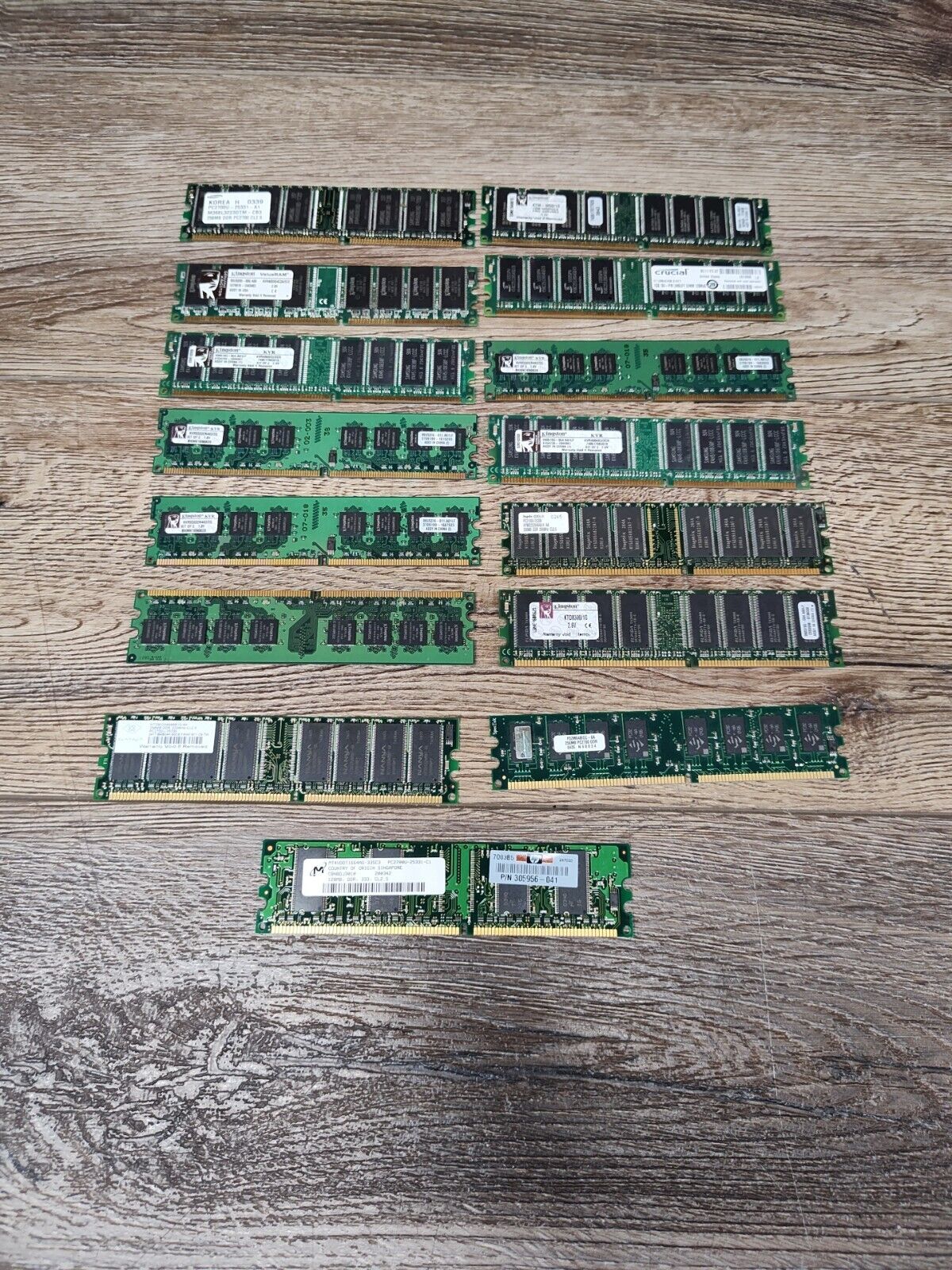 Lot of 15 Vintage Mixed PC RAM Module Memory Kingston, DDR3, KTH-LJ4/4, etc.