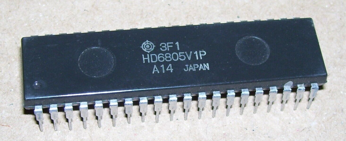 NEW Old Stock Vintage Computer HD6805 40 Pin Dip IC Chip HD6805V1P Atari