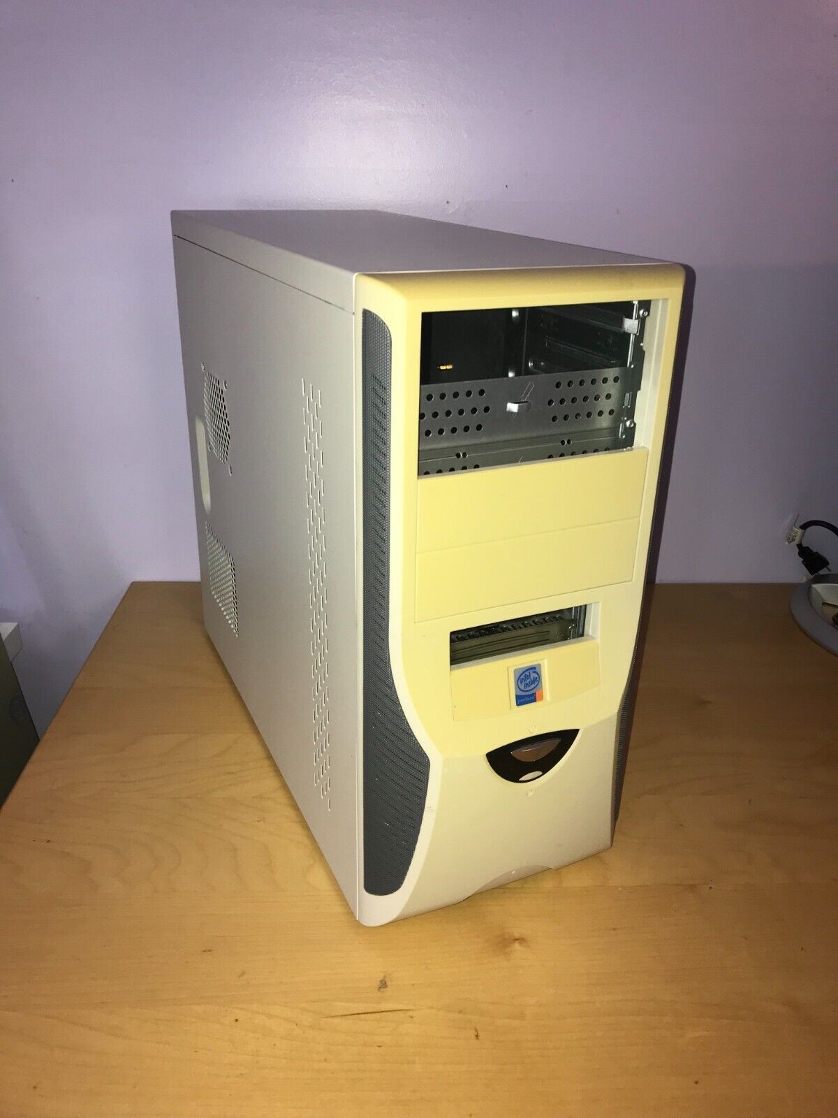 Vintage Antec Style Beige ATX Computer Case Only Retro PC Mid Tower Sleeper
