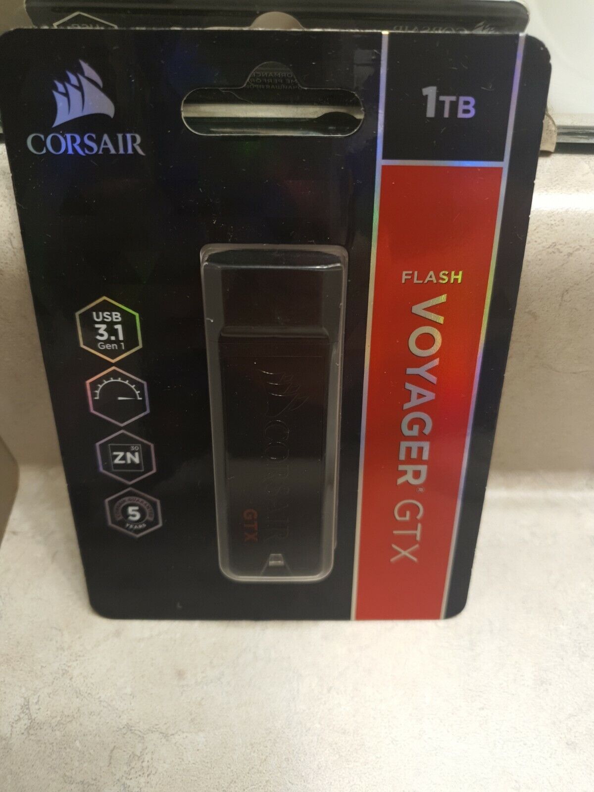 TB Corsair Flash Voyager GTX USB3.0 Flash Drive - Black