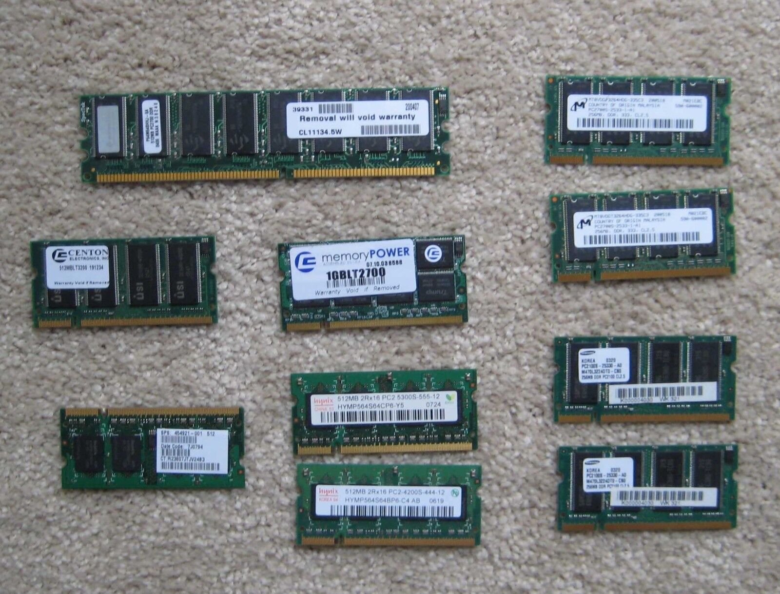 LOT OF TEN (10) ASSORTED LAPTOP AND DESKTOP RAM MEMORY STICKS - 4.5 GB - AUCTION