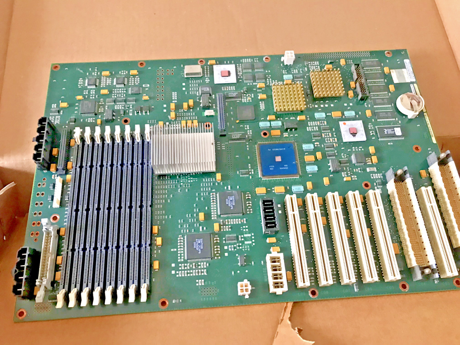 IBM  AS/400e. Motherboard (see photo's and description)