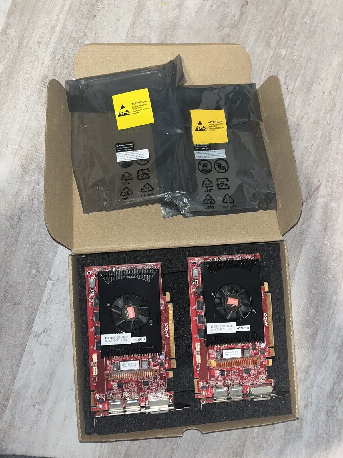 AMD FIRE PRO MXRT-5500 2GB PCle TripleHead Graphic Cards. I Have 4 To Sell NEW