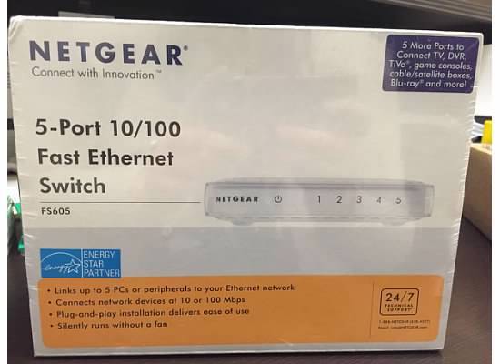 Netgear 5 Port 10/100 Fast Ethernet Switch FS605