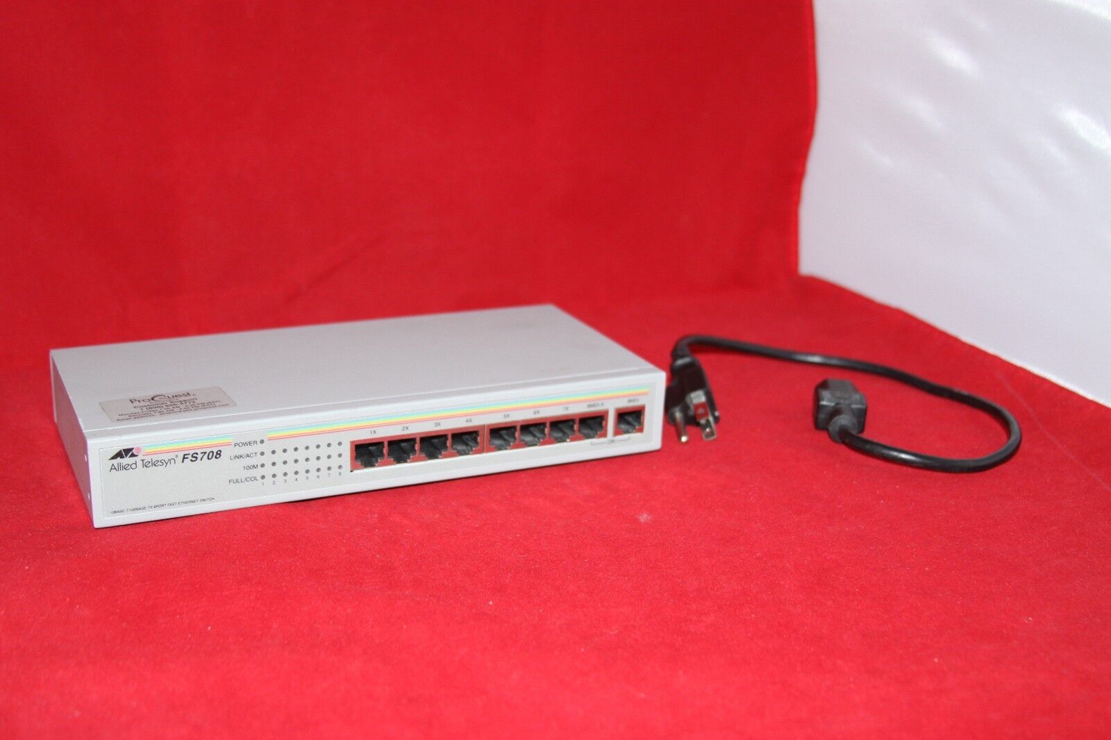 8-Port Ethernet Switch, 10 Base-T/100 Base-TX, Allied Telesyn AT-FS708.