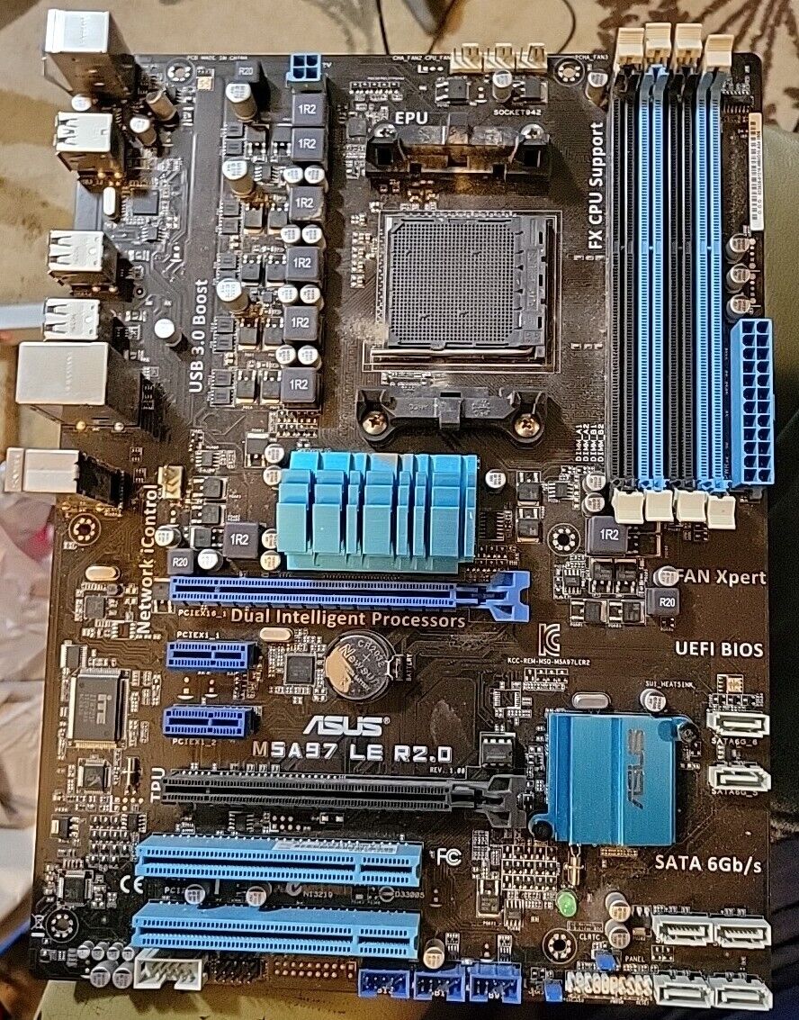 Asus M5A97 LE R2.0 ATX motherboard, AMD socket AM3+ DDR3
