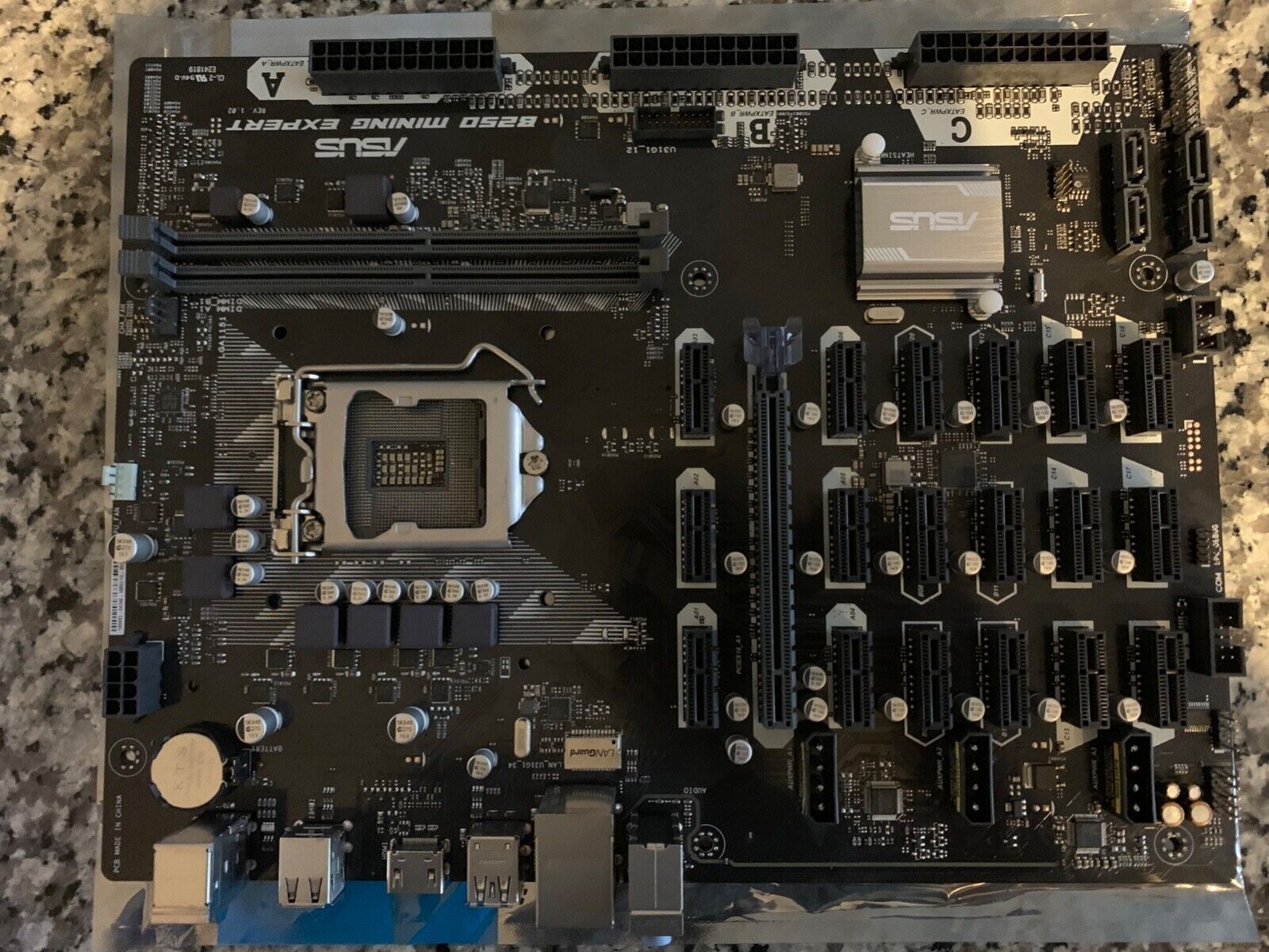 ASUS B250MININGEXPERT LGA 1151 Intel Motherboard