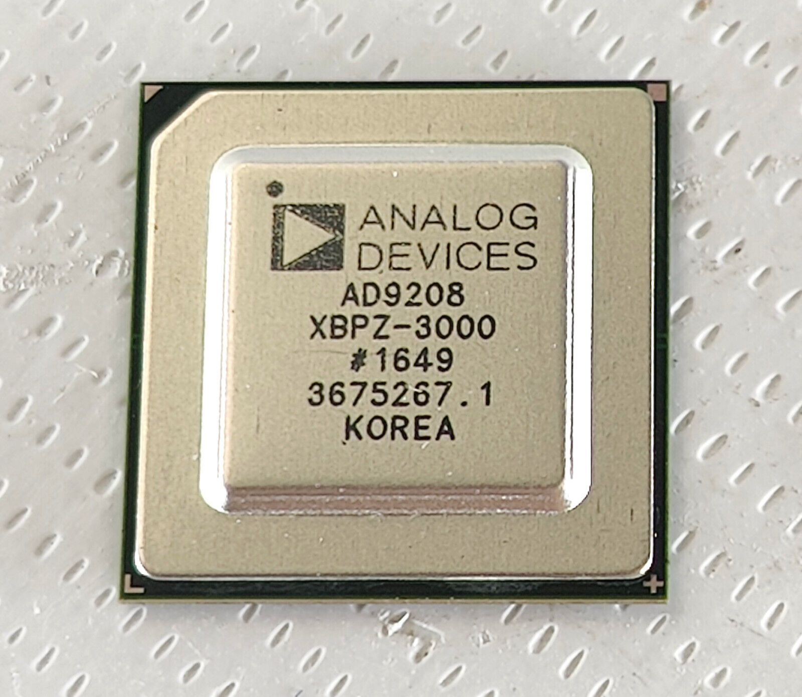 Analog Devices AD9208XBPZ-3000 14 Bit Analog to Digital Converter 3GSPS