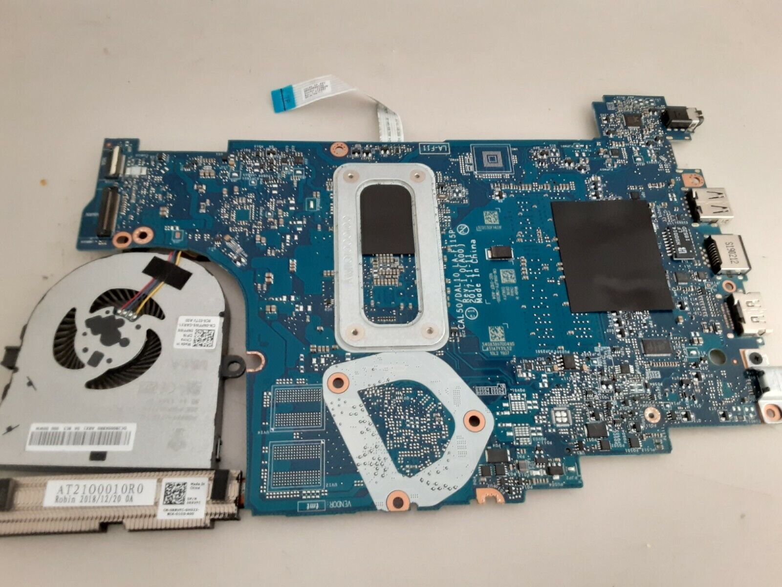 Dell Latitude 3590 Motherboard with Fan
