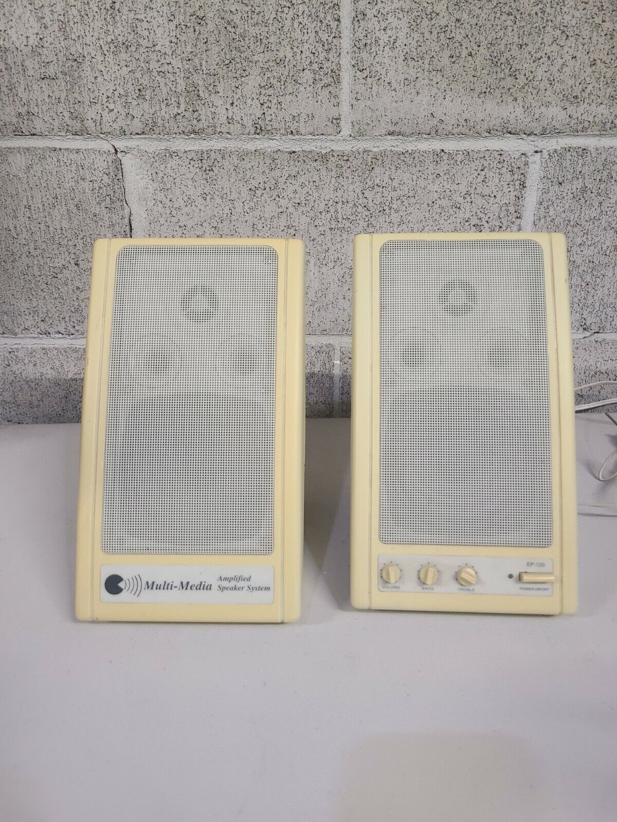 Vintage Box Multimedia Amplified Stereo Speaker System EP120 #S-A