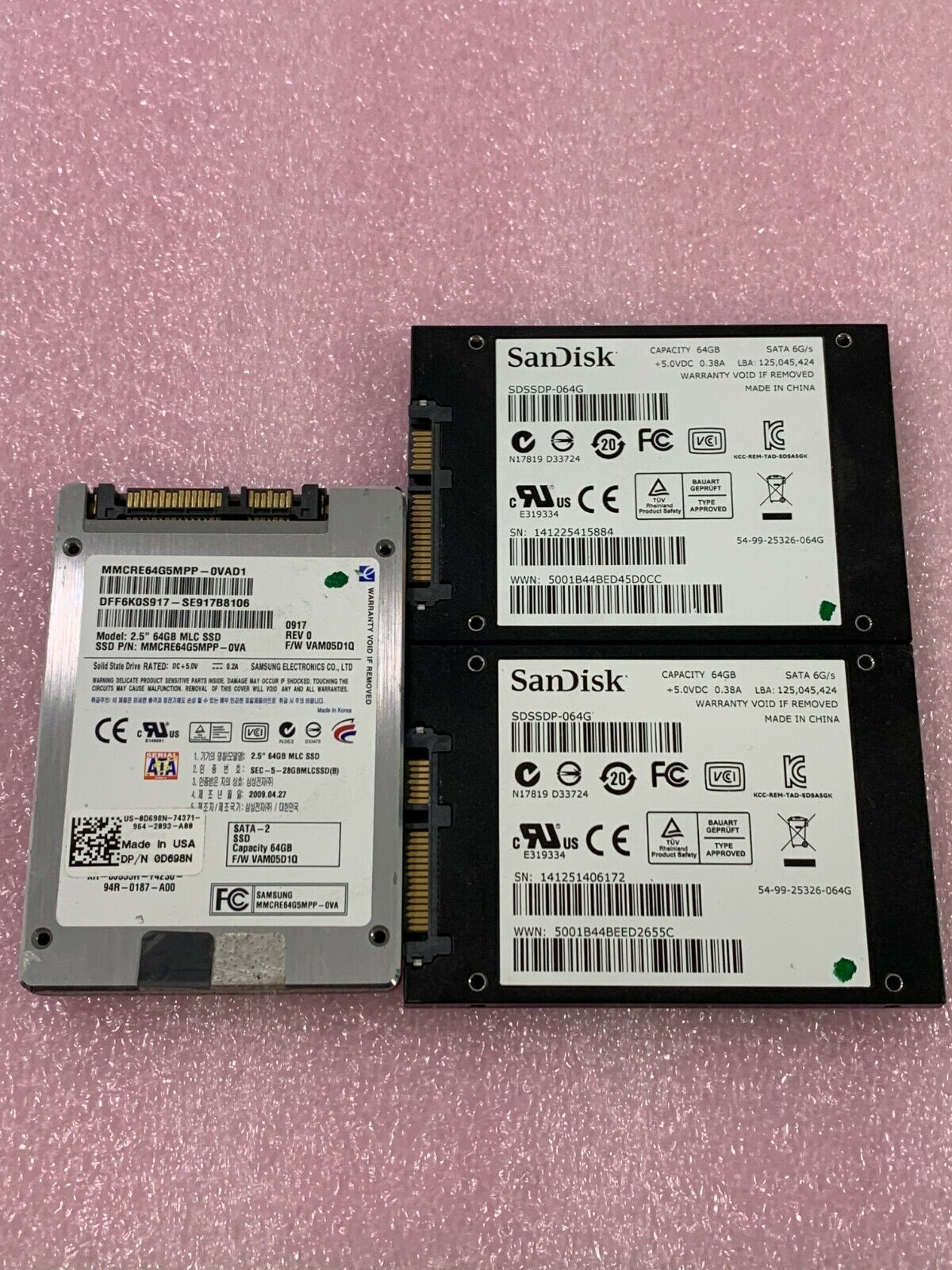 Lot of 3 SSD HD SanDisk SDSSDP-064G 64GB 2.5\