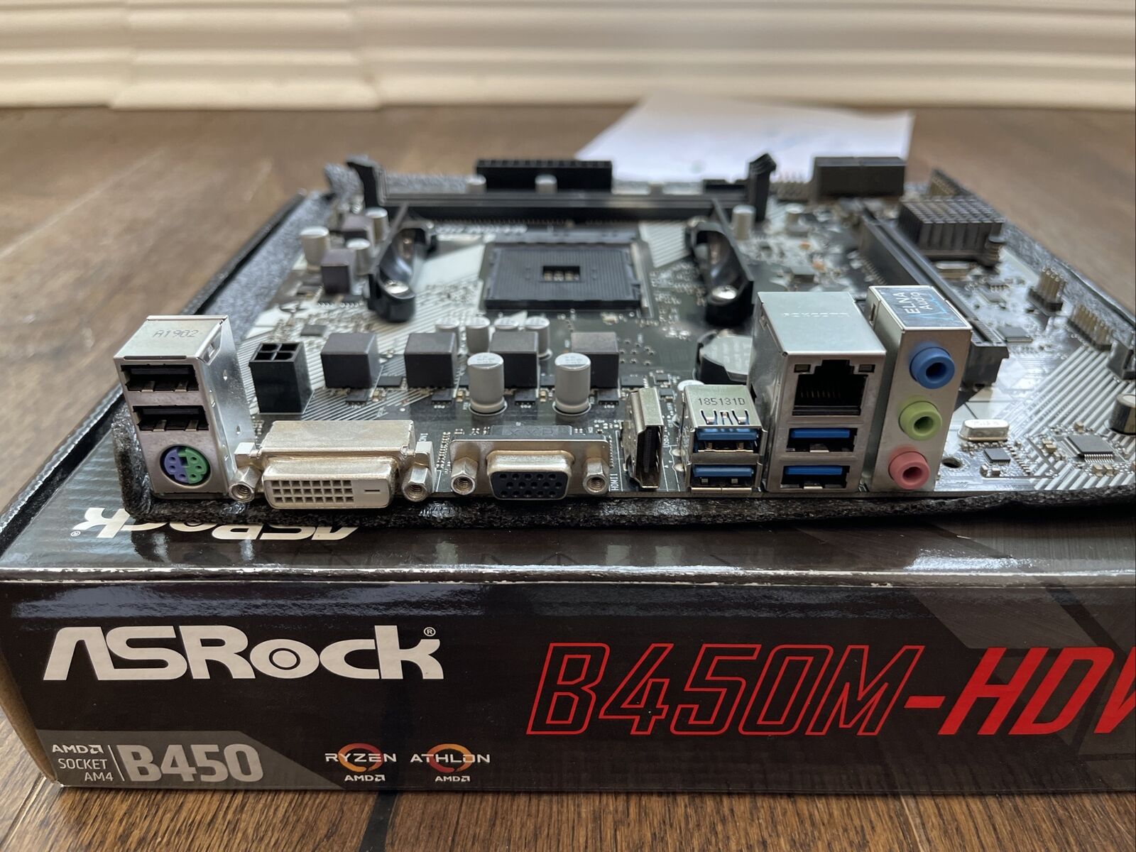 ASRock B450M-HDV R4.0 Motherboard M-ATX AMD B450 AM4 DDR4 SATA3 HDMI M.2