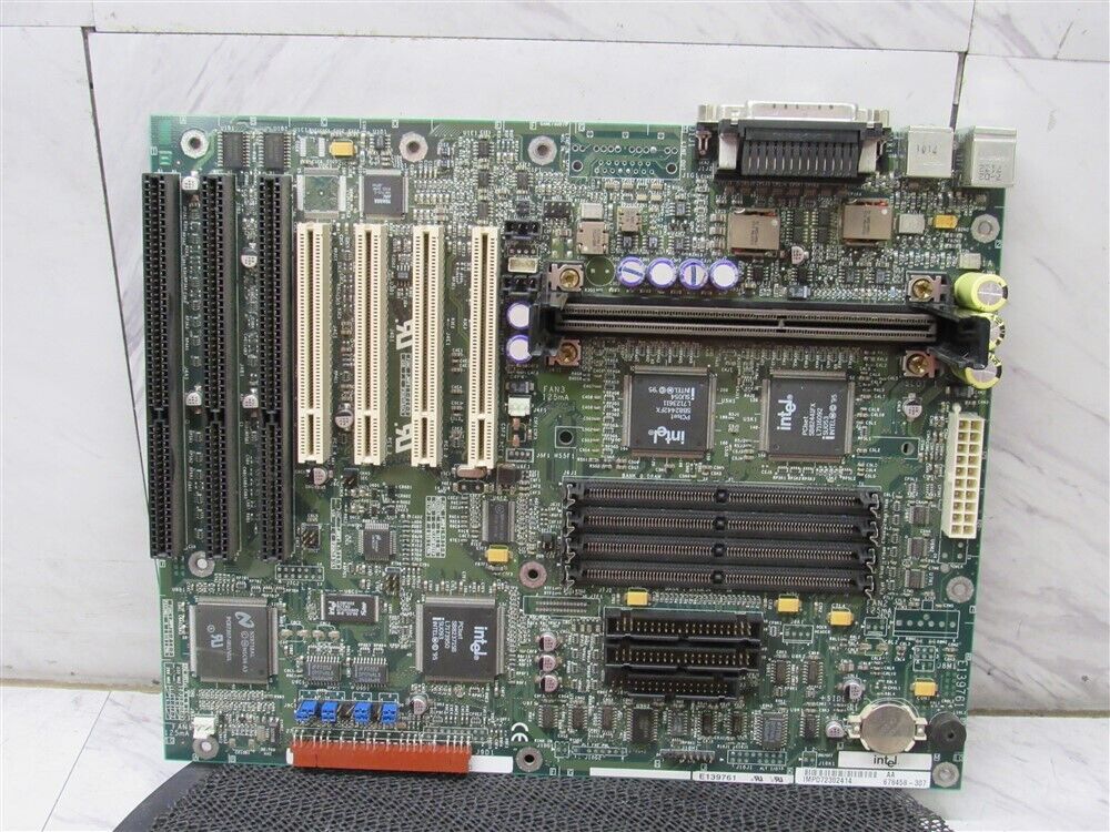 Retro INTEL E139761 Motherboard Pentium II Compat w/ 3 x ISA SLOTS