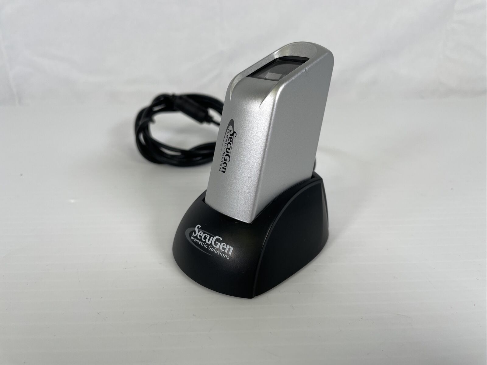 SecuGen  Biometrics Solutions Corporation Hamster HFDU02 Fingerprint Scanner