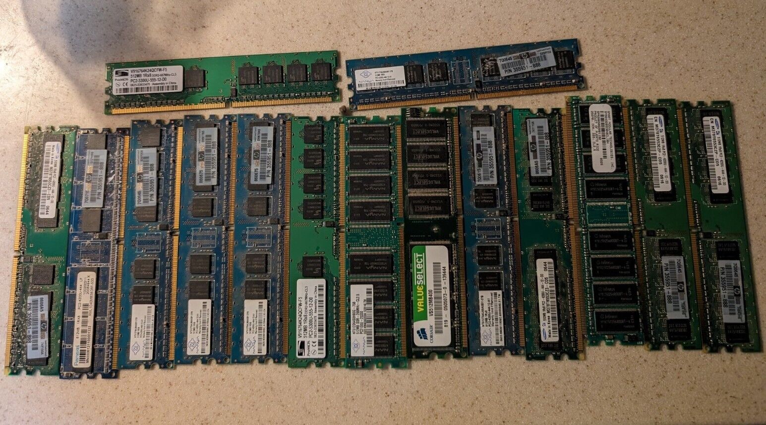 15 Lot Of DDR2 512 MB Memory Assorted Brand Samsung,Promos, HP  Virtual Memory 
