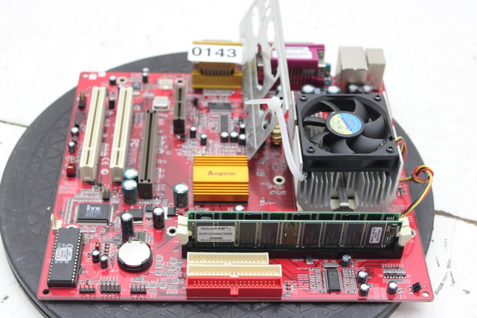 Amptron Motherboard Duron 950 MHz 320 MB - Tested