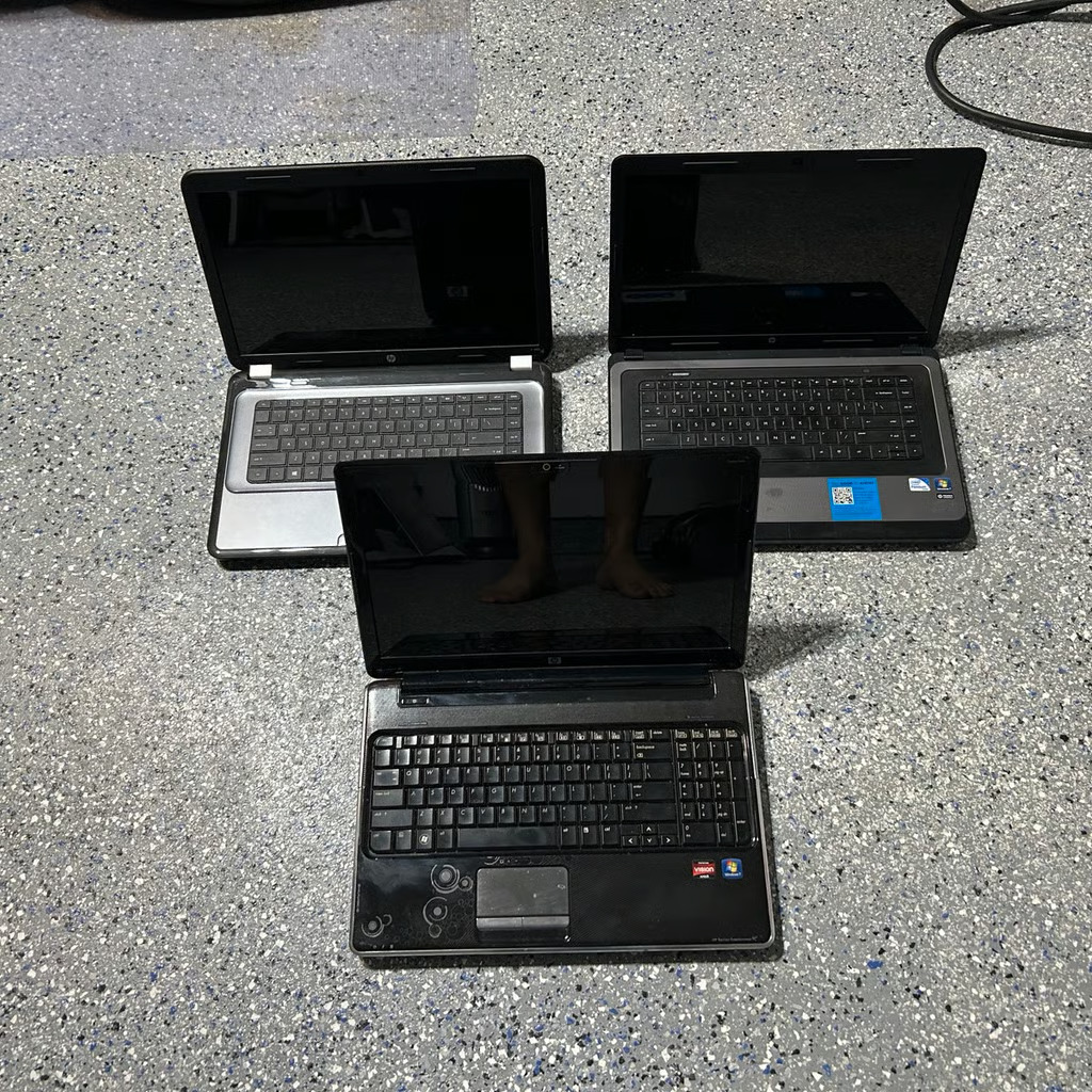 Lot of 3 HP Laptops no RAM no HDD no Battery for Parts or Repair only