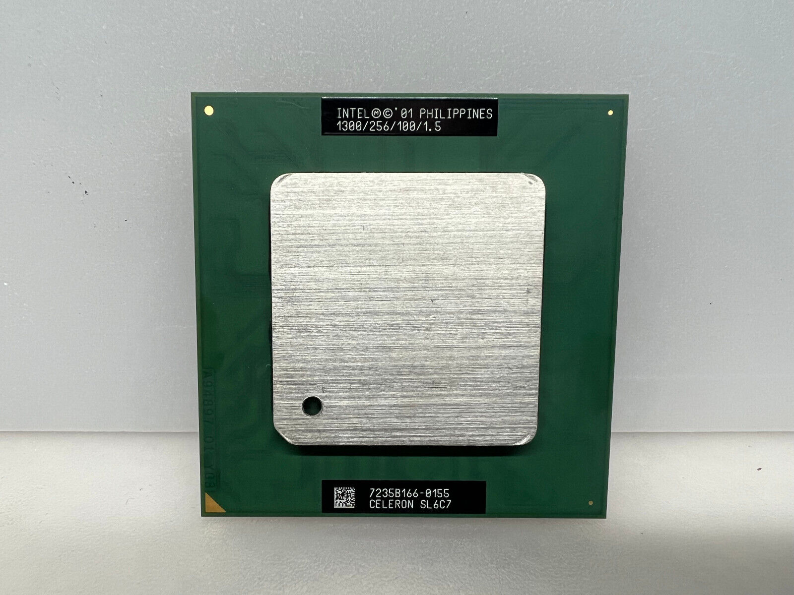 Intel Celeron 1.3GHz FSB 100MHz Socket 370 CPU 