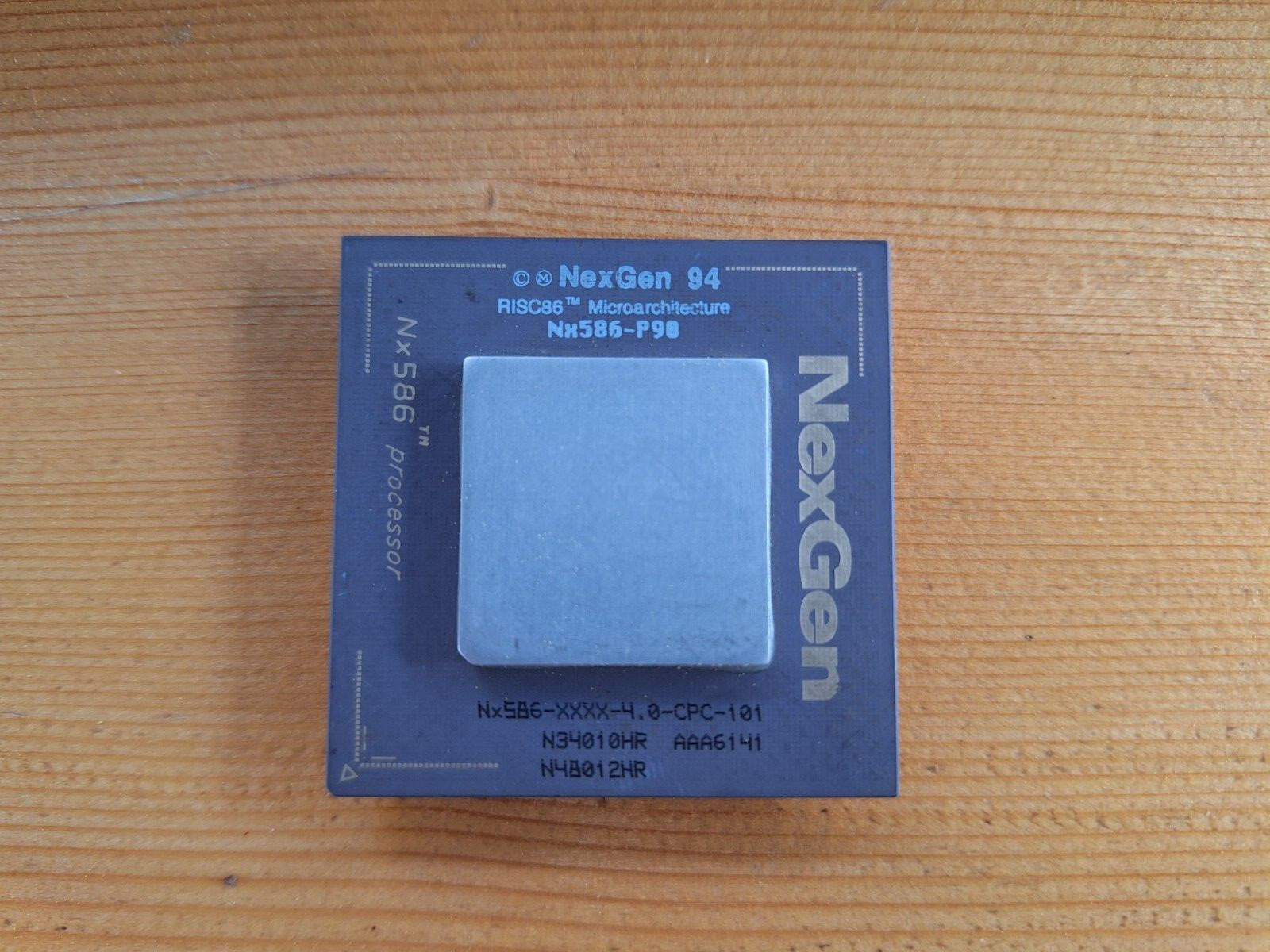 NexGen Nx586 P90 very rare Vintage CPU Nx586-XXXX-4.0-CPC-101 GOLD