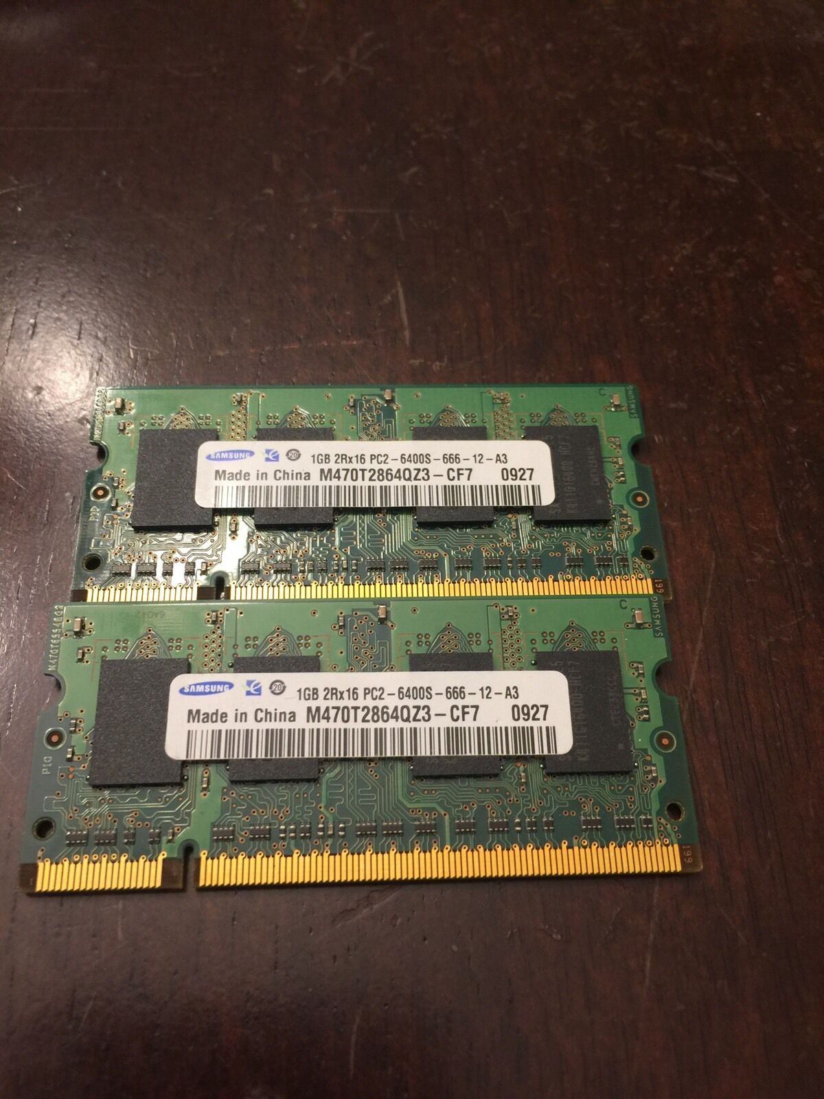 2GB Samsung M470T2864QZ3-CF7 Set of (2x1GB) Modules PC2-6400 DDR2 240-Pin SIMM 