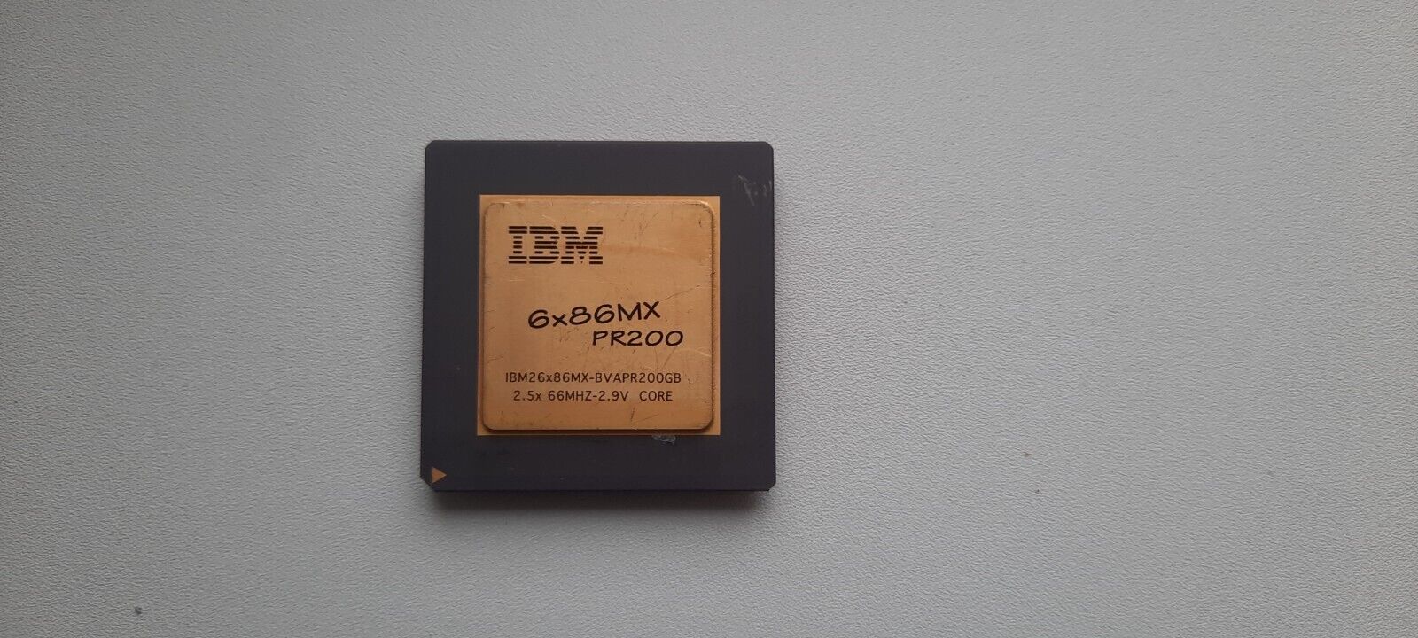 IBM 6x86MX PR200 6x86MX-BVAPR200GB 6x86 vintage CPU GOLD