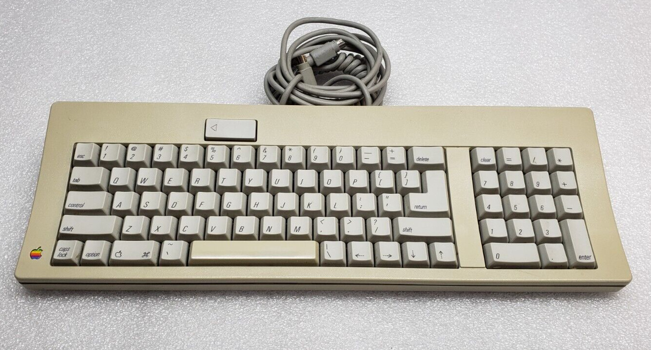 Vintage Apple Macintosh ADB Keyboard M0116 W/ Cable (Untested) #99