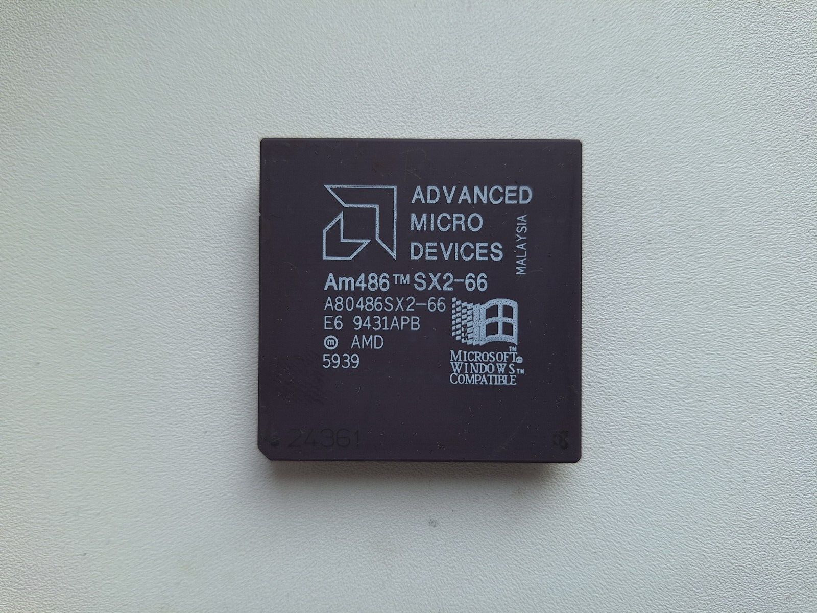 486SX2-66 AMD Am486 SX2-66 A80486SX2-66 uncommon vintage CPU GOLD