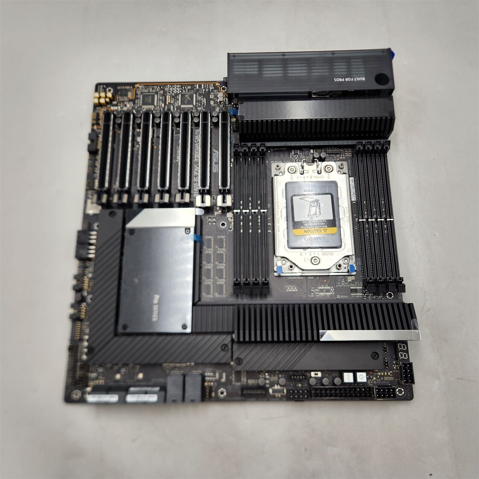 ASUS Pro WS WRX80E-SAGE SE WiFi II AMD Ryzen PRO Extended-ATX ECC Motherboard