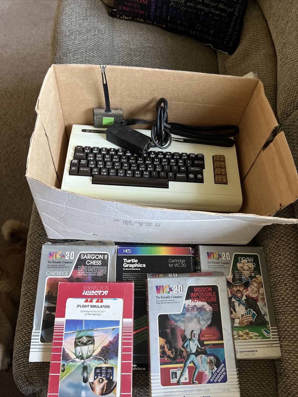 Commodore Vic-20 Computer System & Cords  And Games No power Untested