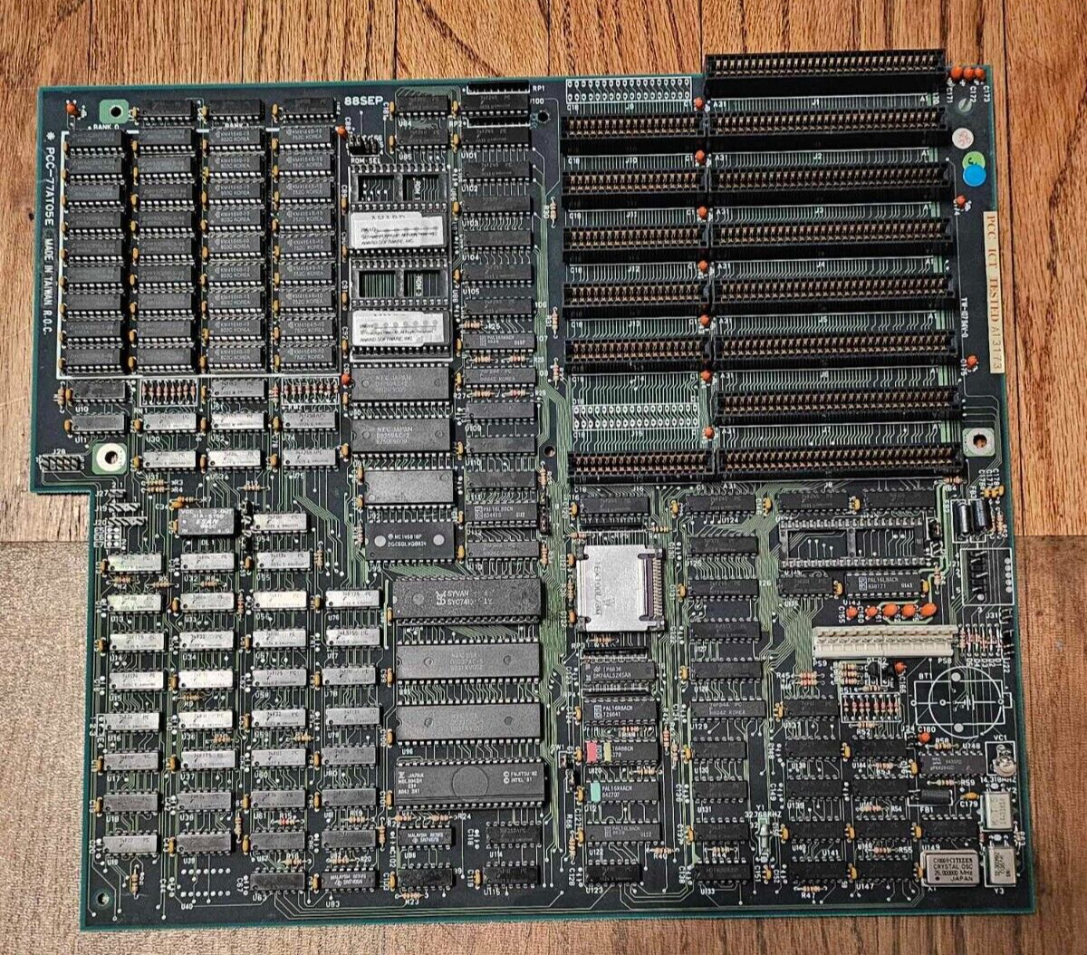Vintage Data Bank Computer CompuAdd 286 10-MHz 286 PC 286/12 PCC-77AT05E
