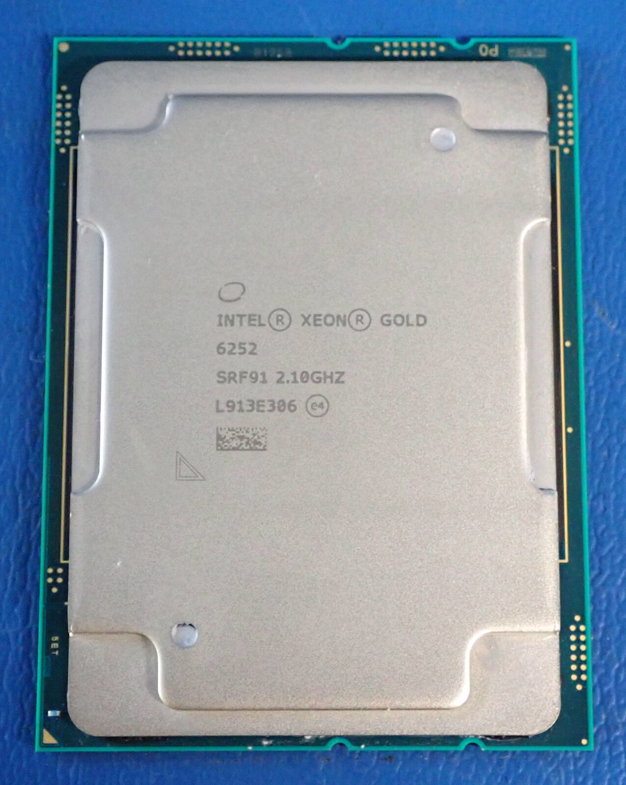 Intel Xeon Gold 6252 Scalable Processor SRF91 24-Cores 2.1/3.7GHZ Turbo