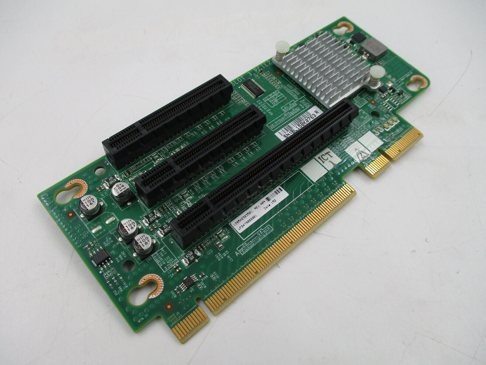 EMC DataDomain DD670 3-Slot PCIe Riser Card P/N: 1395A2303501 Tested Working