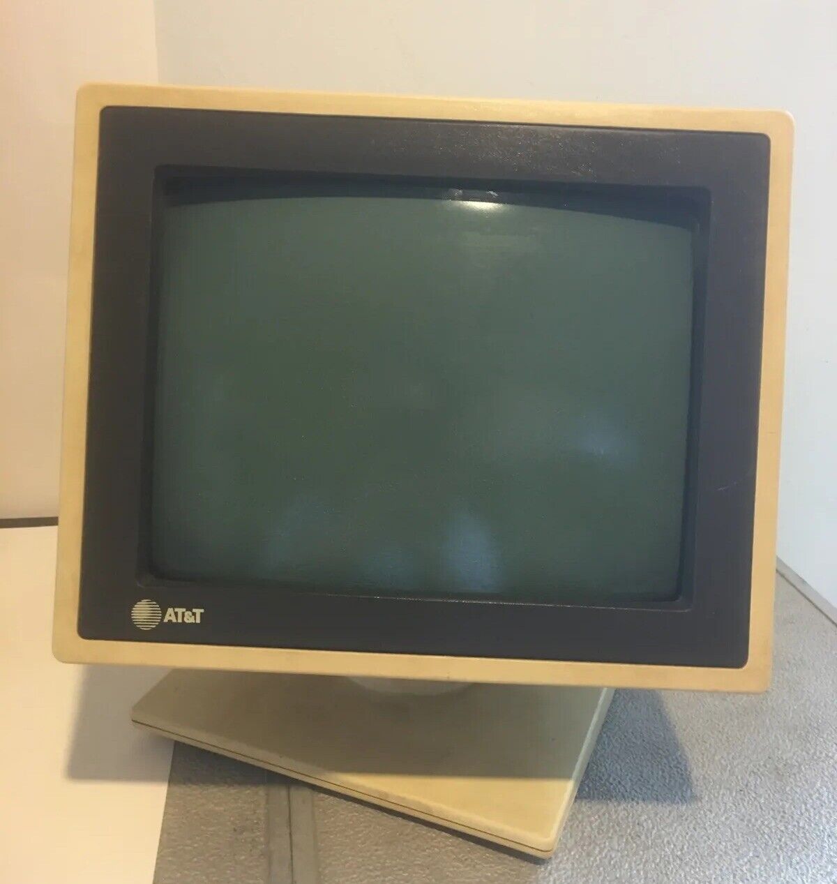 AT&T Vintage desktop computer PC PC6300  Keyboard-Monitor -Read Description