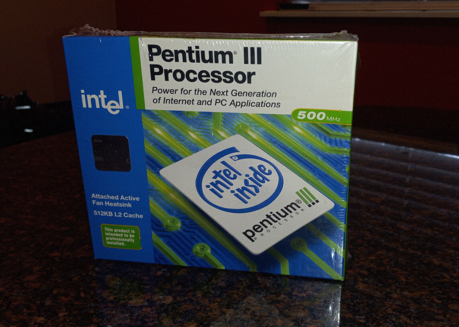 BOX ONLY Intel Pentium III CPU 500 MHz from 1999 vintage collector SL365 nice