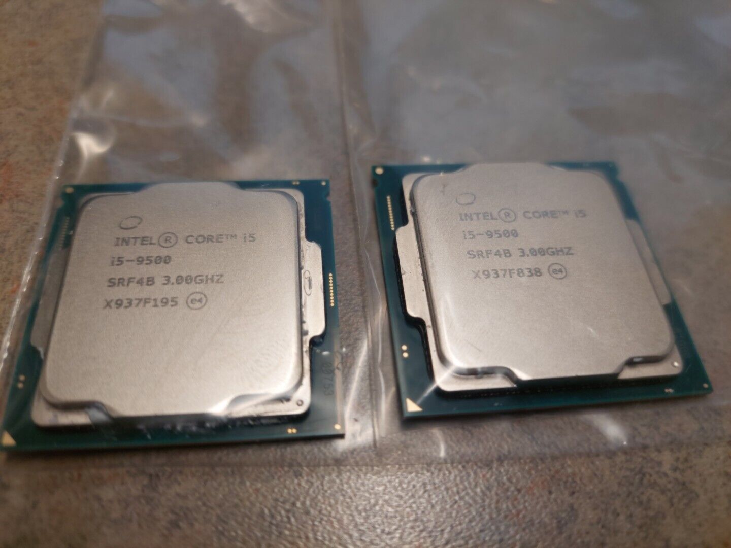 Lot of 2 Intel Core i5-9500 3.0 GHz LGA 1151 CPU